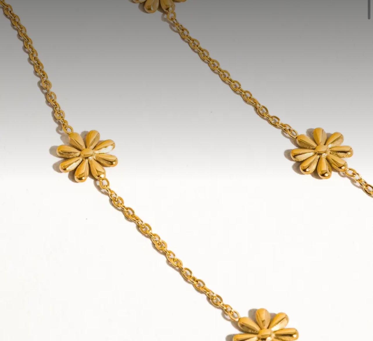 Sundown Non-Tarnish Festival Daisy Chain Necklace