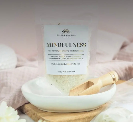 Mindfulness Luxury Soak Himalayan
Bath Salts Gift Lavender
