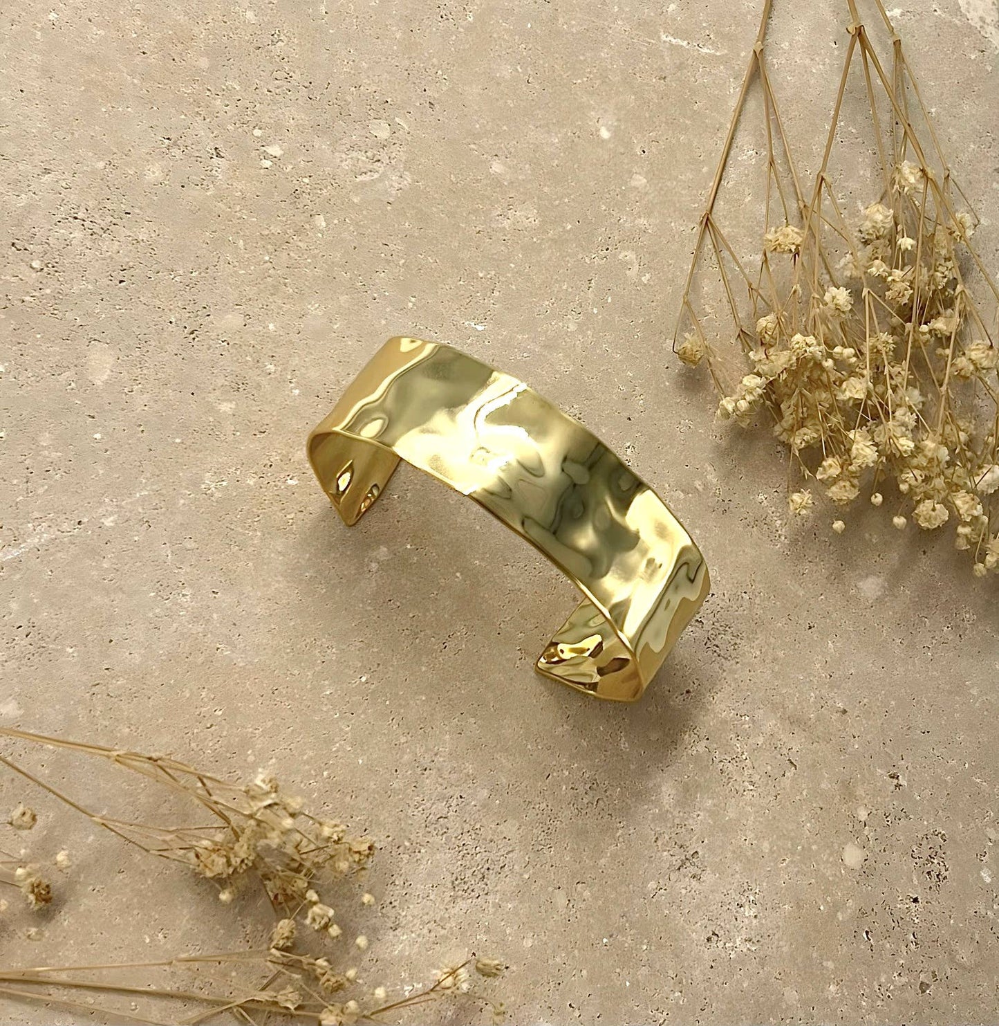 Mishape Bangle in Polished Gold