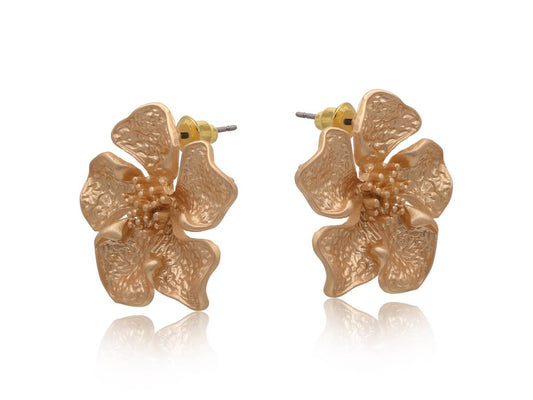 LOLA MATTE METAL EARRINGS: GOLD